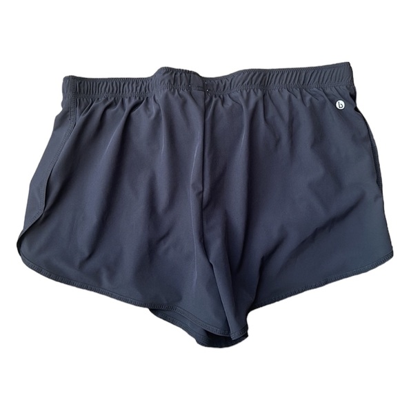 Cotton:On Curve Lifestyle Move Jogger Shorts - Picture 2 of 6